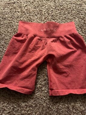 NVGTN mid rise red shorts